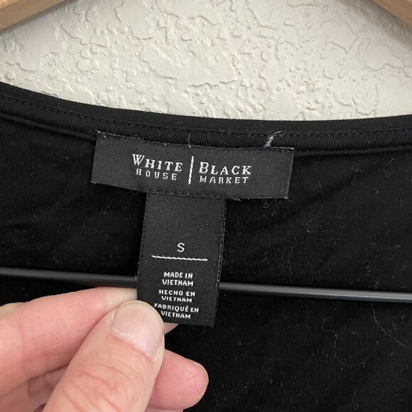 White House Black Market Black Pleated Chiffon Back Top Small - Picture 2 of 4